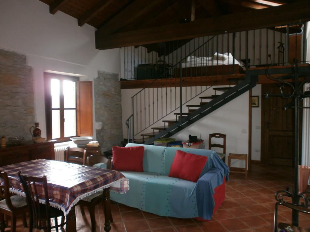 I Poggi Di Grace Bed & Breakfast Fivizzano Room photo