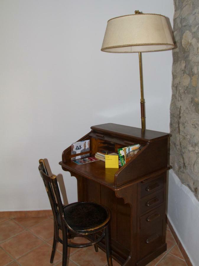 I Poggi Di Grace Bed & Breakfast Fivizzano Exterior photo